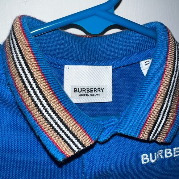 Like New - excellent condition Burberry collared onesie3mo or 62cm